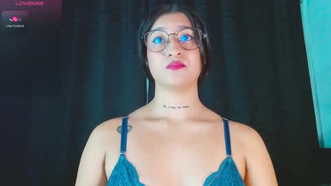 Evah Lee online show from December 14, 3:46 am