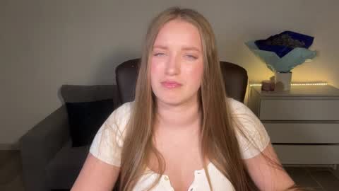 Eva online show from June 20, 8:59 pm