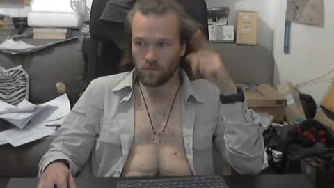 Han online show from April 18, 7:58 pm