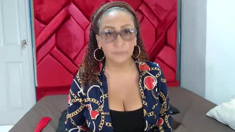 Eva Mills online show from March 3, 8:32 pm