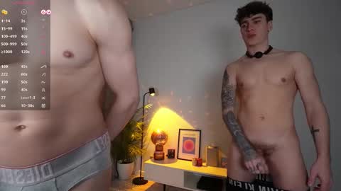 evan_white_ online show from March 5, 5:33 pm