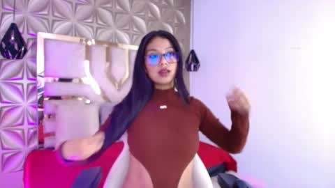 Evangeline online show from April 14, 2:26 am