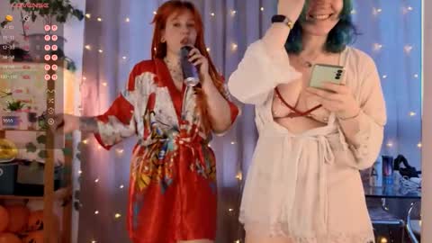 Moon online show from December 5, 8:46 am