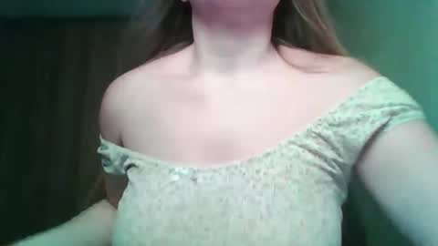 evasapples2026 online show from February 22, 11:18 pm