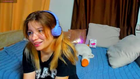 Eva online show from November 18, 1:30 am