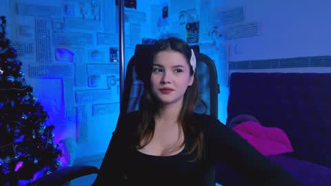 Snapshot of evathopson chatting on December 26, 3:10 pm Eva next stream - - 1600 UTC2000 online show from December 26, 3:10 pm