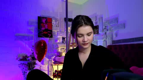 Snapshot of evathopson chatting on February 13, 3:24 pm Eva next stream - - 1600 UTC2000 online show from February 13, 3:24 pm