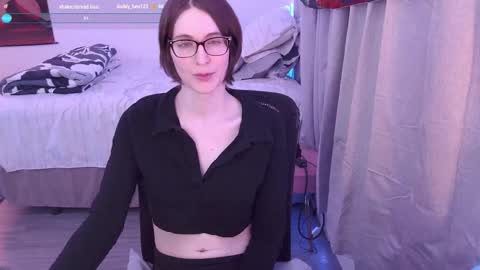 Vivi online show from February 13, 1:40 am