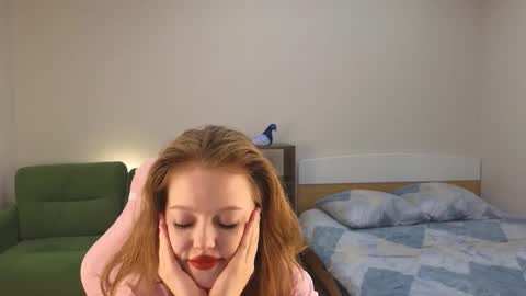 Eveleen online show from September 28, 2:59 pm