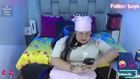 evelin zaens online show from October 22, 5:10 am