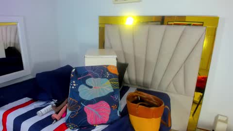 DAYANITA online show from March 8, 7:09 pm