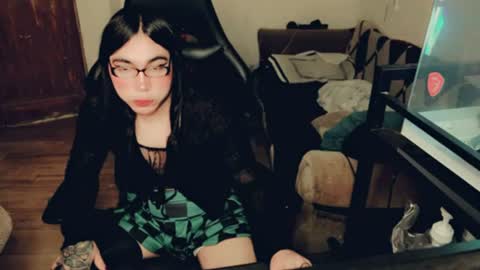 evelyn420521 online show from July 29, 6:30 pm