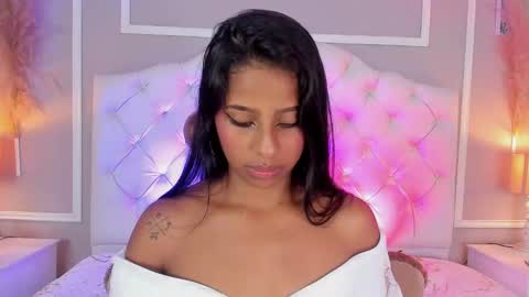 evelyn ebony online show from December 12, 3:21 am