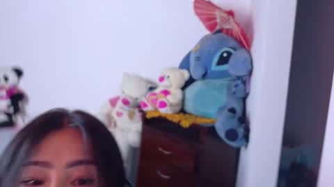 Snapshot of evelyn_ch_ chatting on October 11, 2:32 pm Evelyn online show from October 11, 2:32 pm