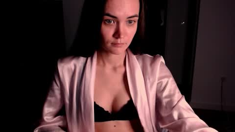 Snapshot of evelyn_gg chatting on October 5, 9:44 pm Evelyn online show from October 5, 9:44 pm