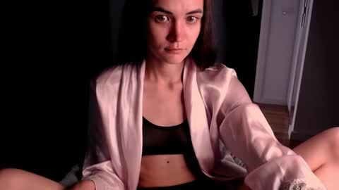 Snapshot of evelyn_gg chatting on October 9, 10:10 am Evelyn online show from October 9, 10:10 am