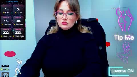 evelyne_rose online show from October 23, 5:31 am