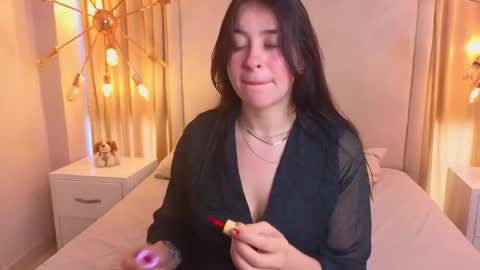 EvelynRosess online show from January 19, 8:09 pm