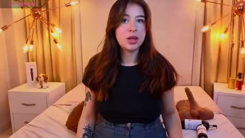 EvelynRosess online show from February 12, 12:58 am