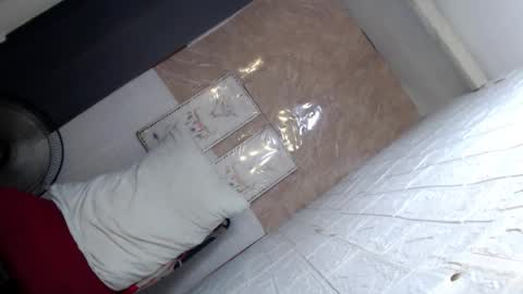 Chloe mae online show from September 17, 5:33 am