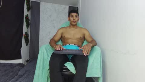 luis online show from December 20, 2:29 am