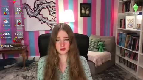 Evie3 online show from June 5, 4:45 pm