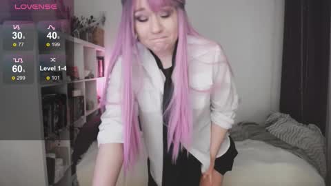 Snapshot of eviecuster chatting on October 9, 7:41 pm Im gonna be on in 2 hours online show from October 9, 7:41 pm