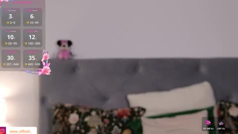 Evie online show from November 9, 5:55 am