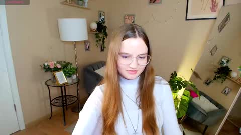 evii_stich online show from September 25, 7:32 pm
