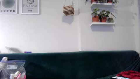 Snapshot of evillers1 chatting on March 5, 2:36 am Badblondebunny online show from March 5, 2:36 am