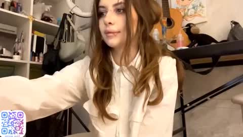 evva_avve_ online show from November 19, 10:08 pm