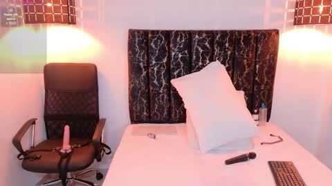 evvaa_moon online show from March 11, 12:52 pm