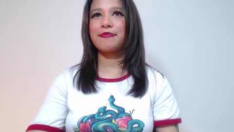 Im Evy online show from January 6, 5:50 pm