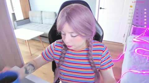 Snapshot of exhoneyangel chatting on October 3, 10:12 am Amy online show from October 3, 10:12 am
