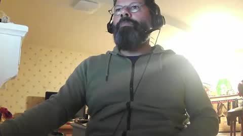 Snapshot of exibdevil chatting on December 5, 8:49 pm Gio online show from December 5, 8:49 pm