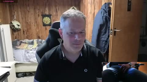 exibe1219 online show from April 23, 1:46 pm