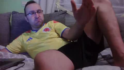 mi insta maddin 5011 online show from February 7, 7:17 pm