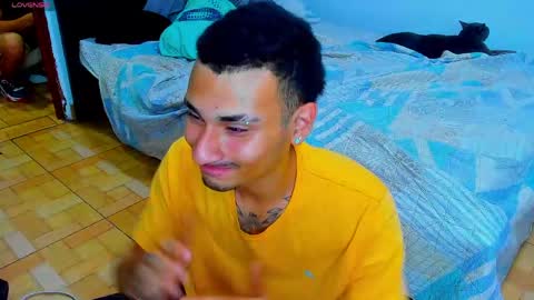 exotic_boy777z online show from May 30, 6:28 pm