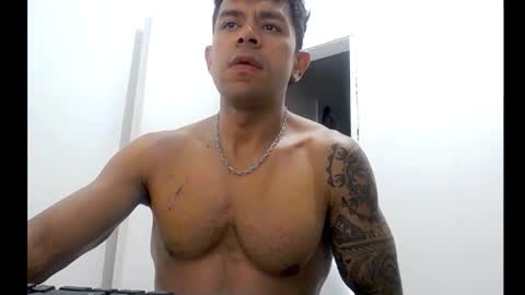 exoticboybigdick online show from January 8, 1:22 am