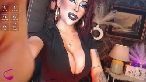 Snapshot of exoticmaria chatting on October 9, 5:13 am MARIA online show from October 9, 5:13 am