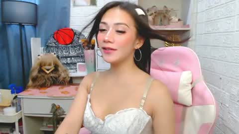exotictssavie online show from July 7, 5:06 pm