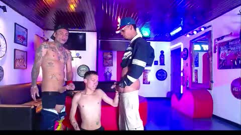 extrangers online show from February 16, 1:42 pm