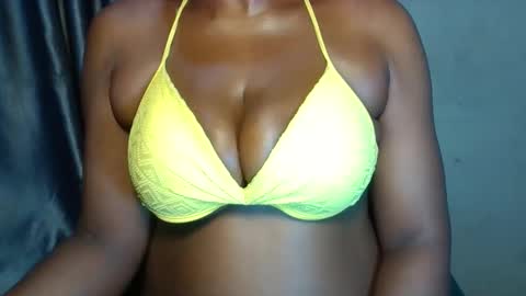 extremelywetgirl_ online show from April 8, 5:10 am