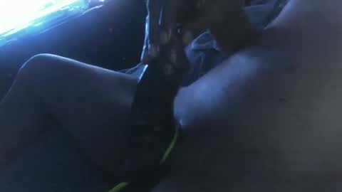 ezeddie2015 online show from December 7, 12:46 am