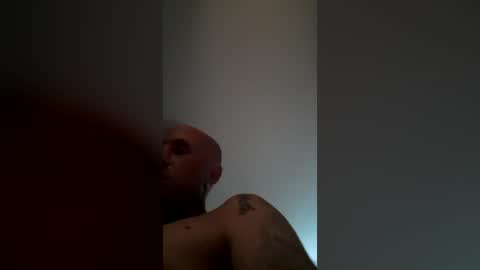 ezekielll1999 online show from July 3, 11:09 pm