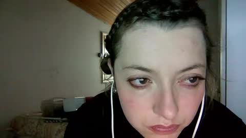 Snapshot of ezlngirl chatting on February 25, 6:55 pm Aimee online show from February 25, 6:55 pm
