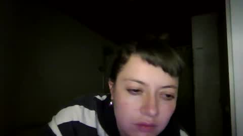 Snapshot of ezlngirl chatting on January 10, 1:10 am Aimee online show from January 10, 1:10 am