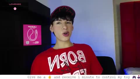 Snapshot of ezra_storm chatting on September 26, 5:48 am Juan online show from September 26, 5:48 am