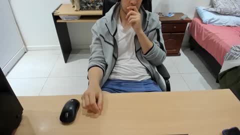 Ezzeq online show from October 6, 1:07 pm