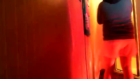 Snapshot of f4rtmaker chatting on September 29, 4:55 am f4rtmaker online show from September 29, 4:55 am